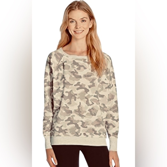 Kensie Sweaters - KENSIE PERFORMANCE SWEATSHIRT CAMO-PRINT PULLOVER WOMEN  BACK ZIPPER SIZE MEDIUM